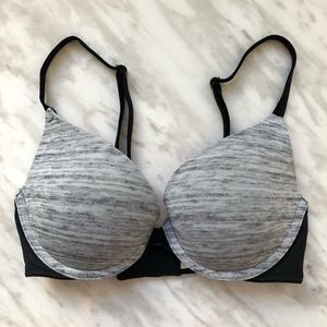 PINK Victoria’s Secret 32B Push Up Bra
